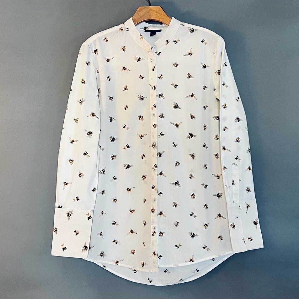 Women’s Victoria Beckham for Target Shirt Size Medium White w/bumble bee print